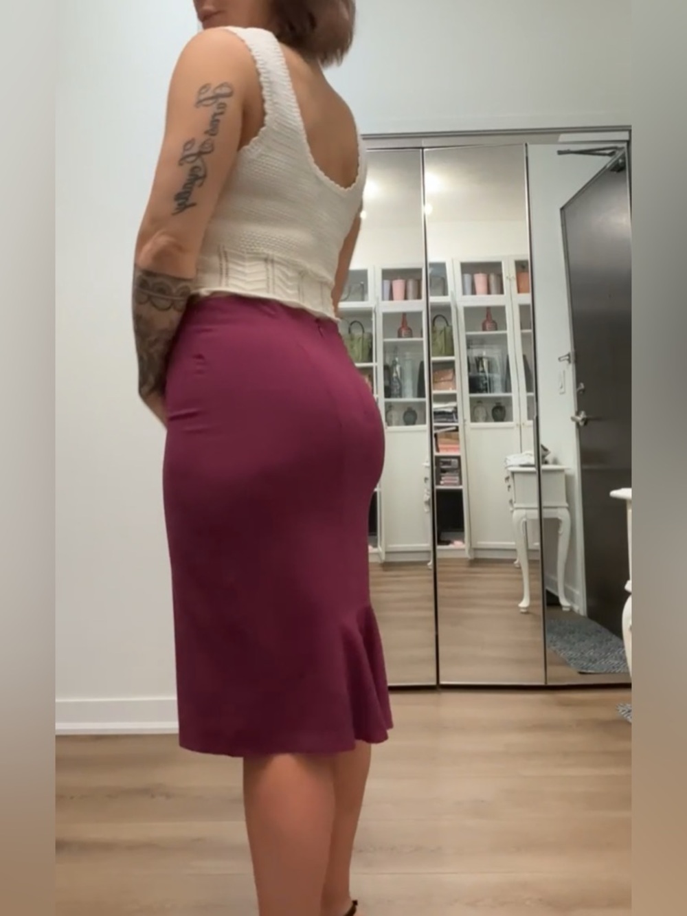 le chateau Plum Pencil Skirt